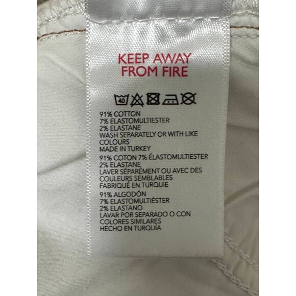 Urban Outfitters BDG Jeans Women 27 Cream Flare Low Rise Cotton Blend Denim - Picture 7 of 9